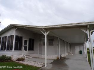 941 Wren Cir, Barefoot Bay, FL 32976