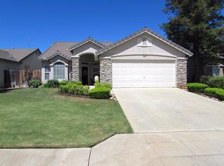 10417 N Baird Ave, Fresno, CA