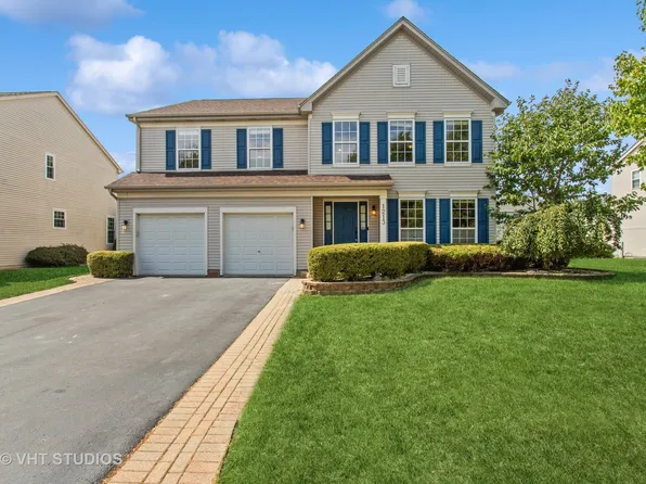1213 Danhof Dr, Bolingbrook, IL 60490