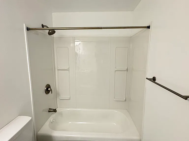 2345 Minor Ave E #9 — Photo 11