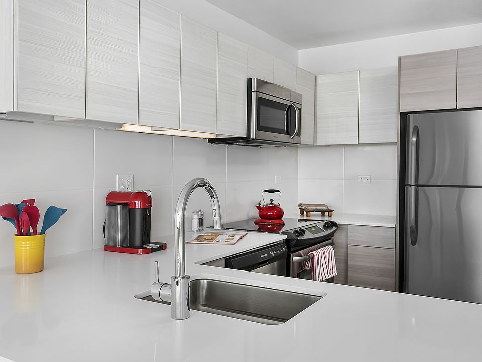 1st image of 420 E Ohio St APT 36B