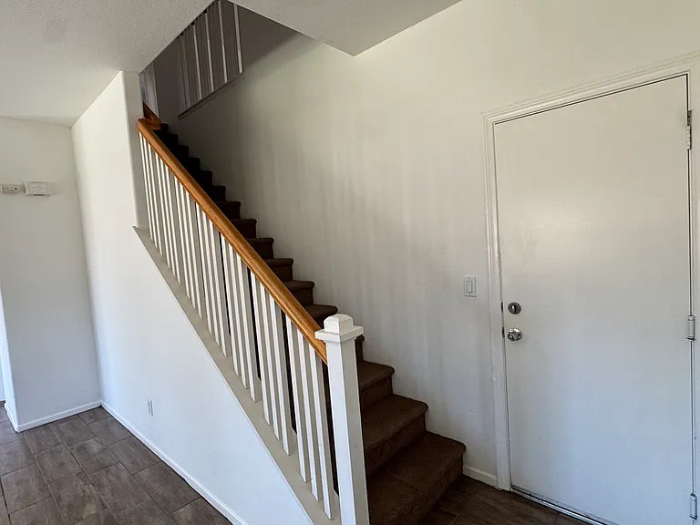 973 Yosemite Dr — Photo 31