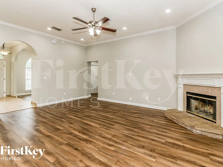 2705 Ravine Hill Dr — Photo 3