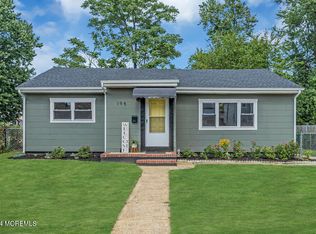 195 Osborn St, Keyport, NJ 07735