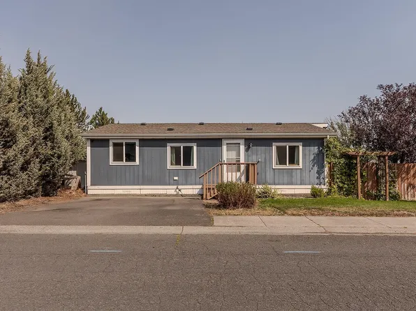 260 NW Golden Hills Dr Spc 7, Pullman, WA 99163
