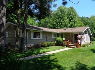 2342 Lake James Dr, Prudenville, MI 48651