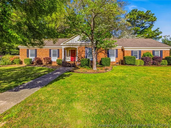 325 Northview Dr, Fayetteville, NC 28303