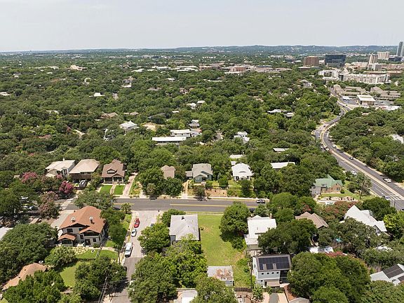 4th image of 1109 Travis Heights Blvd