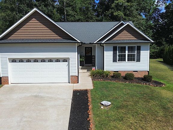 2nd image of 149 Topaz Ln