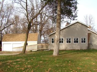 5592 E Territorial Rd, Pleasant Lake, MI 49272