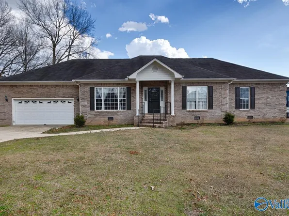 14022 Camden Cir SE, Huntsville, AL 35803