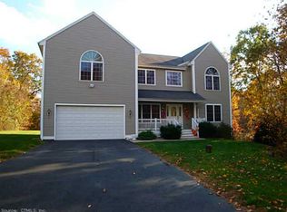 128 Deer Run Dr, Colchester, CT 06415