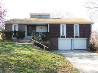 1301 S 23rd St, Blue Springs, MO 64015