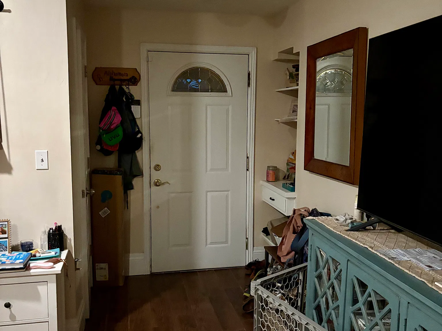 3 bed, 1285 sqft, $1,950 — Photo 2