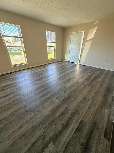 2 bed, 1008 sqft, $1,400 — Photo 3