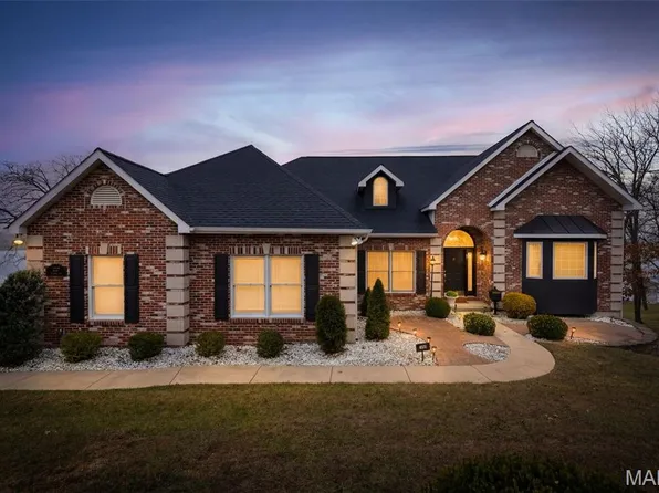 687 E Capri Dr, Bonne Terre, MO 63628