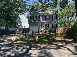 77 Laurence St, Springfield, MA 01104