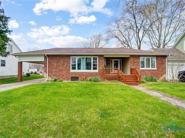 1045 Highland Ave, Napoleon, OH 43545