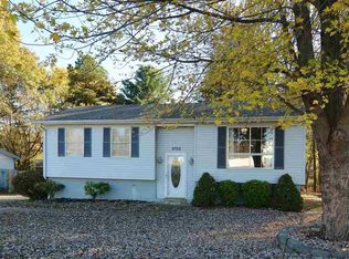 6755 Heritage Dr, Newburgh, IN 47630