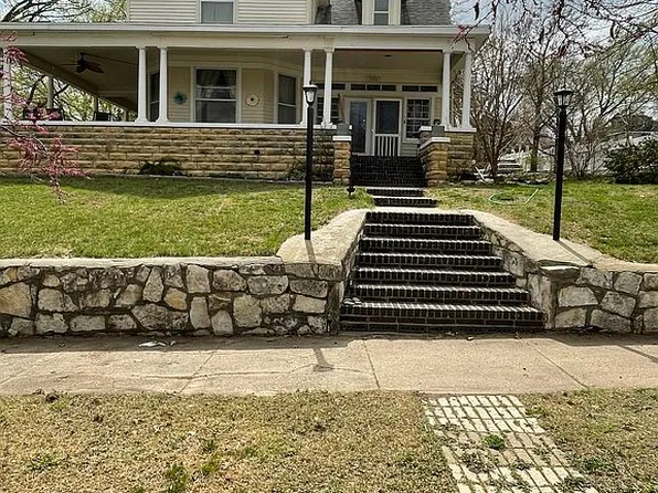 320 W 8th St, Concordia, KS 66901