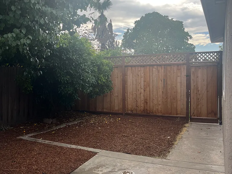 12 Greenwood Ln #1 — Photo 15