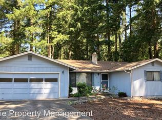 8414 Lake Forest Dr SE, Olympia, WA 98503
