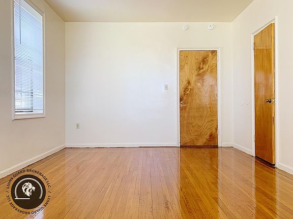 5th image of 16615 88th Ave #19-504