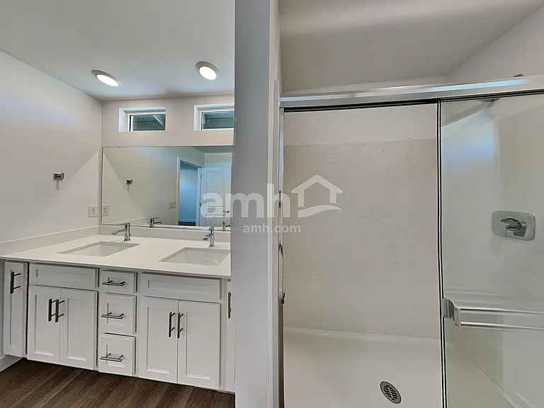 6306 W Calle Bilboa — Photo 11