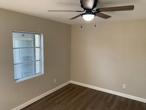 3rd image of 907 E Orange St #1/2