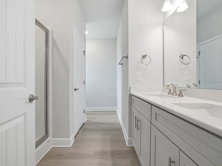 692 Alleyoak Ln — Photo 3