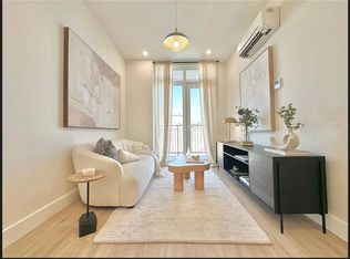 27-24 21st St #5F, Astoria, NY 11102