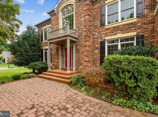 9715 Middleton Ridge Rd, Vienna, VA 22182