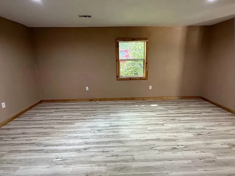 211 Elm St #4 — Photo 9