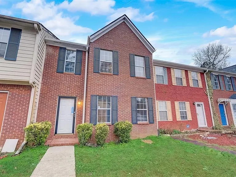 886 Joseph Club Dr SW — Photo 2