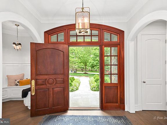 3rd image of 8511 Rapley Preserve Cir