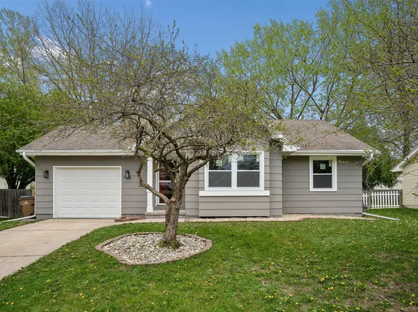 1109 NE Jacob St, Grimes, IA 50111