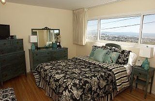 5th image of 330 Courtland Dr