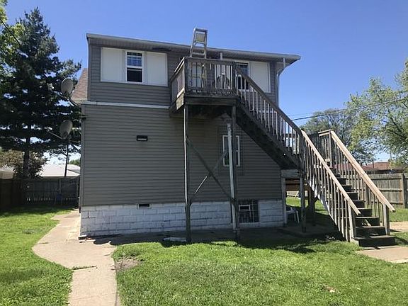 3rd image of 637 Hirsch Ave