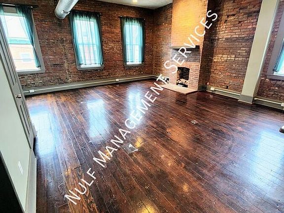 4th image of 369 Main St Floor 2