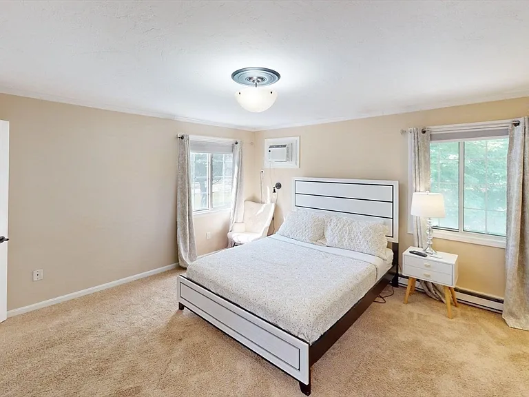 1 Jonathan Cir — Photo 12