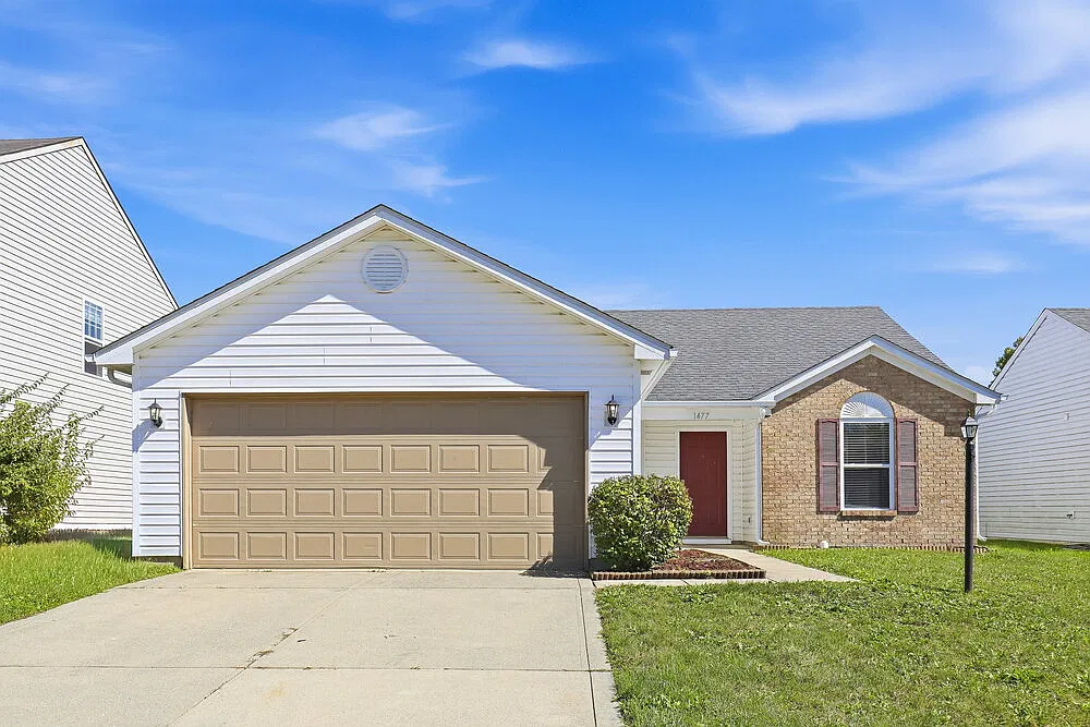3 bed, 2.0 bath, 1207 sqft, $1,680 — Photo 1