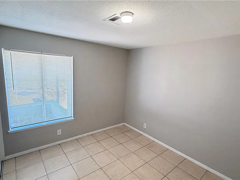 4953 National Ave — Photo 7