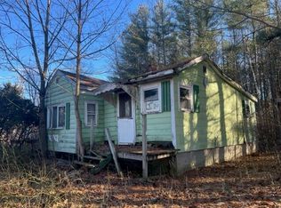 91 Kinderhook St, Randolph, ME 04346