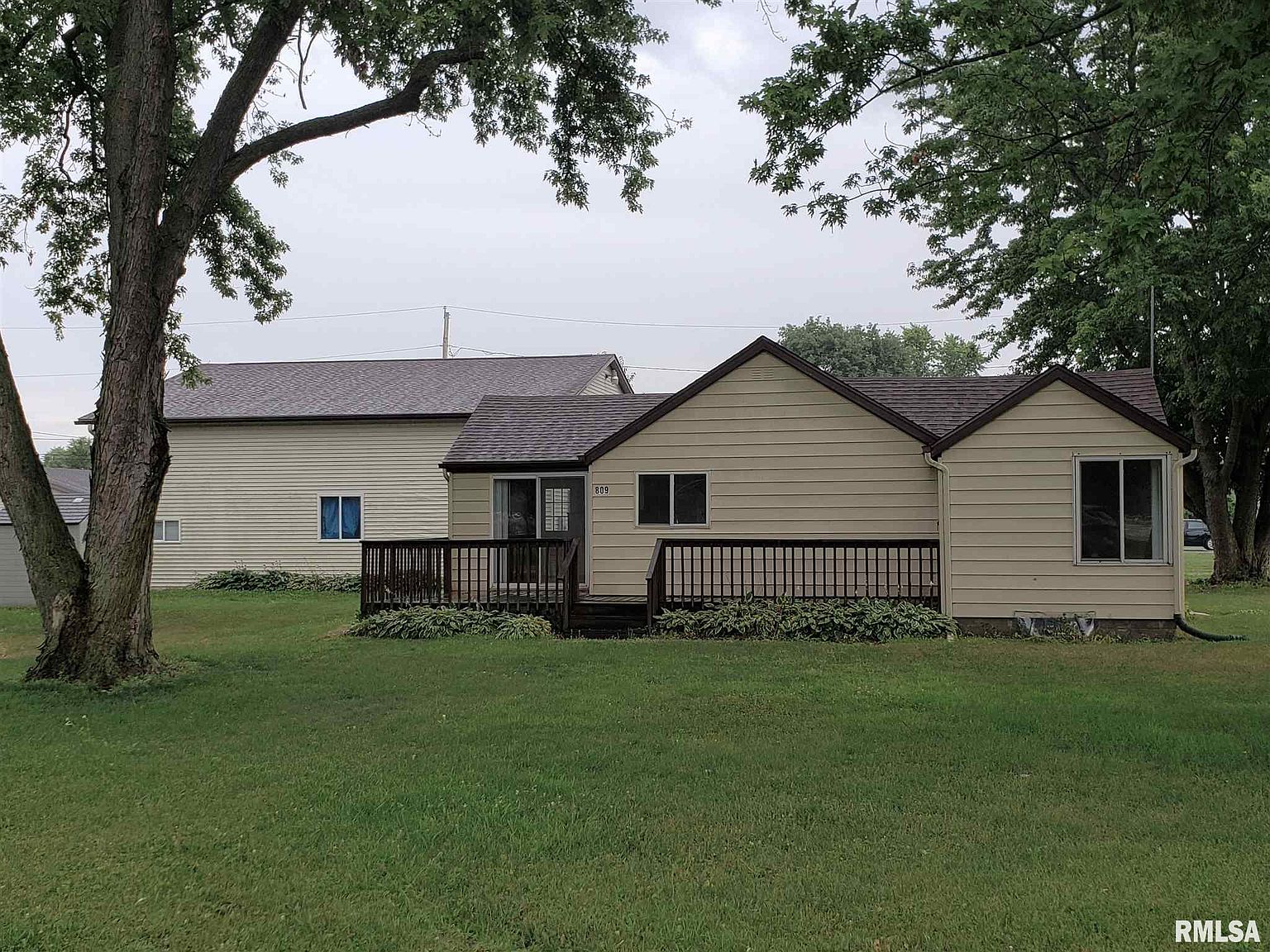 809 Middle St, Thomson, IL 61285 Zillow