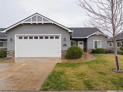 203 Skyhawk Dr, Eagle Pt, OR, 97524