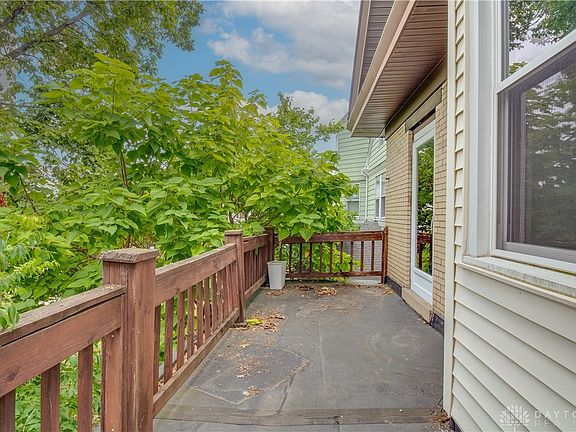 4th image of 4518 Ashland Ave