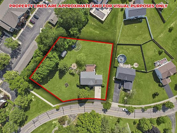 3rd image of 133 Pinecrest Dr