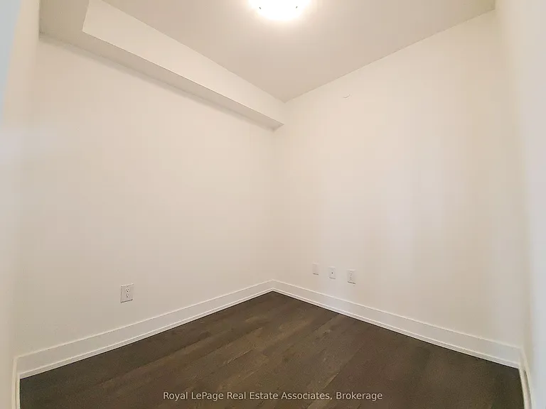 5 Mabelle Ave #1528 — Photo 5