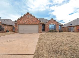 2008 Oxford St, Edmond, OK 73013