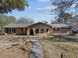 192 N Parker Ln, Carthage, TX 75633